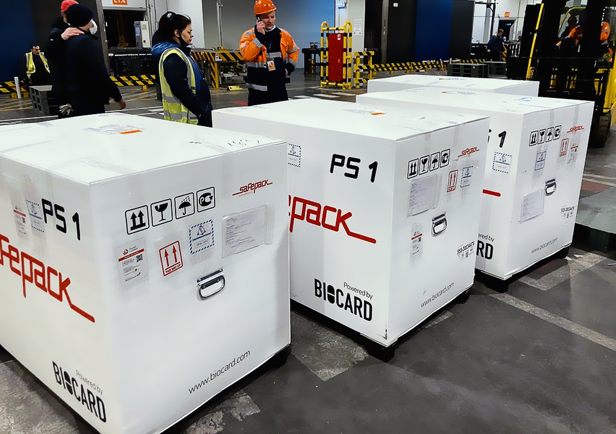 SafePack PS-1 pallet-scale containers in a Dubai cargo terminal